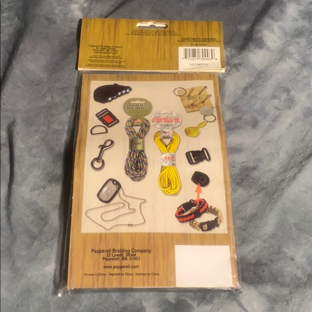 💚 3 for $15 💚 - Parachute Cord Action Pack Kit NWT - Picture 4 of 12